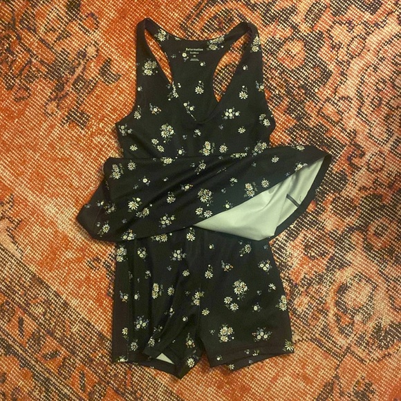 Reformation Bella Workout Dress in Daisy - Picture 5 of 8